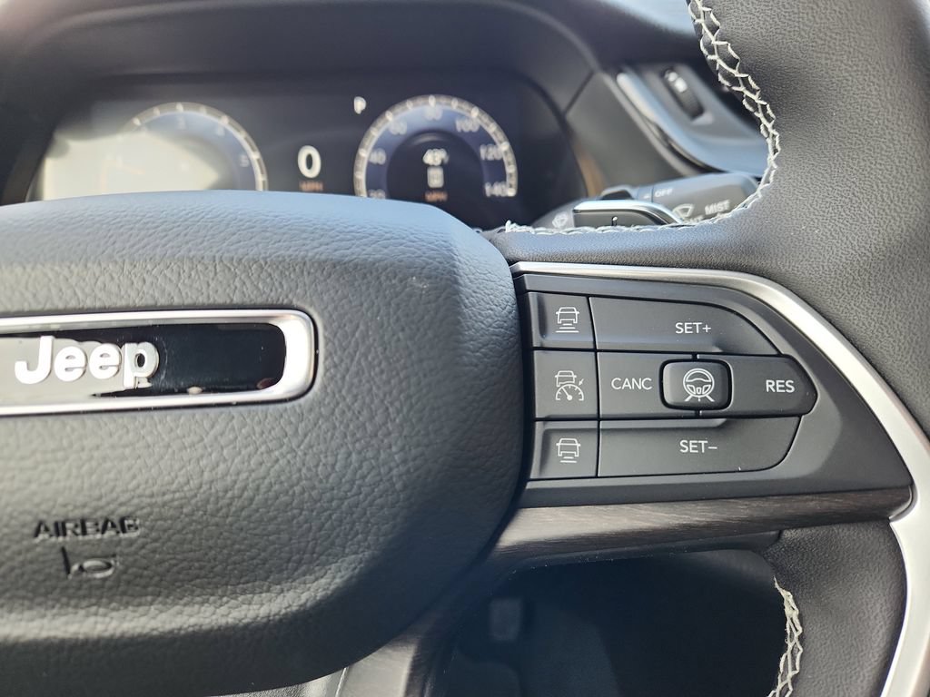 New 2026 Jeep Grand Cherokee Altitude AWD/4WD image 12