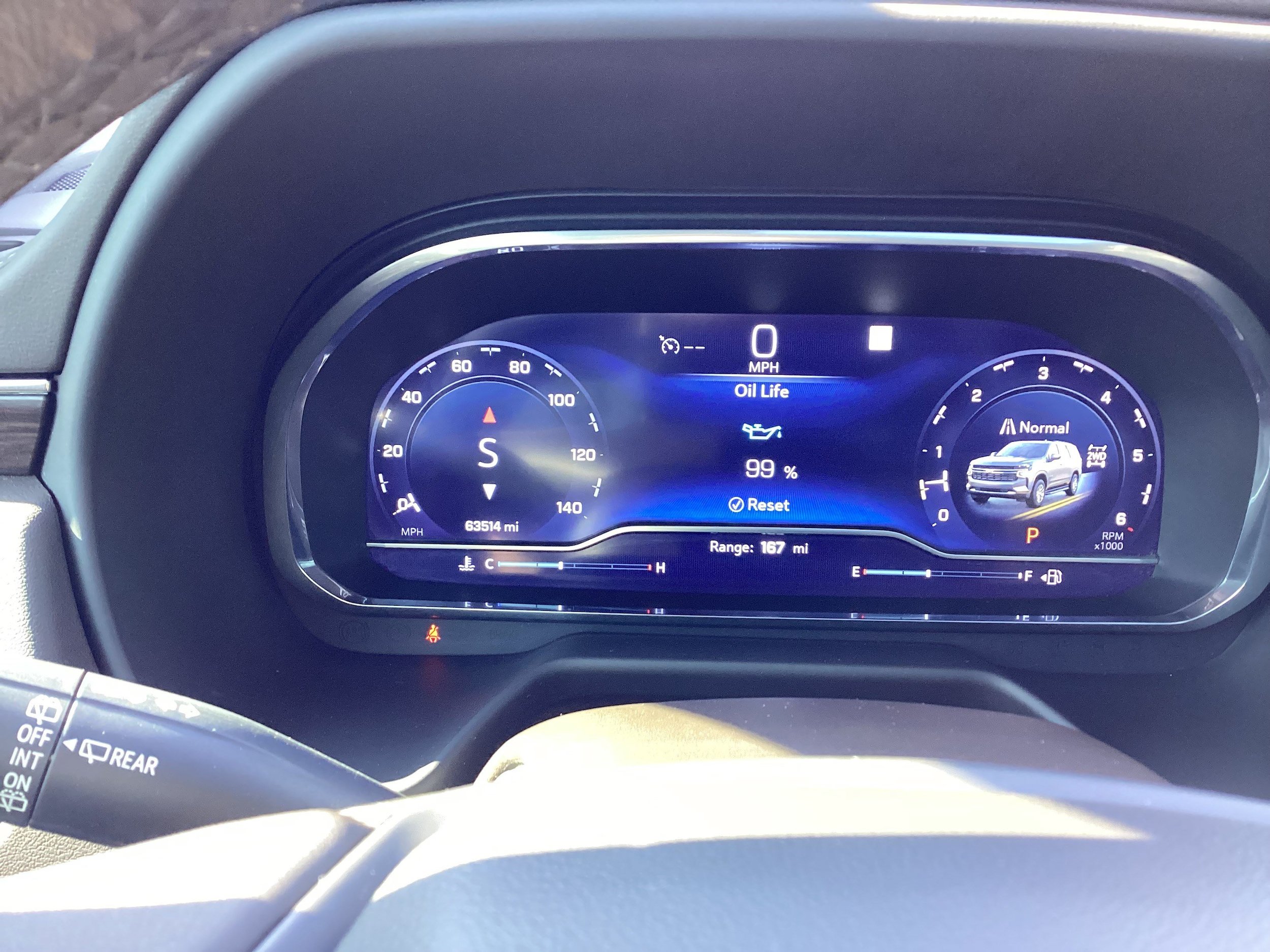 Used 2022 Chevrolet Tahoe Z71 w/ Luxury Package AWD/4WD image 20