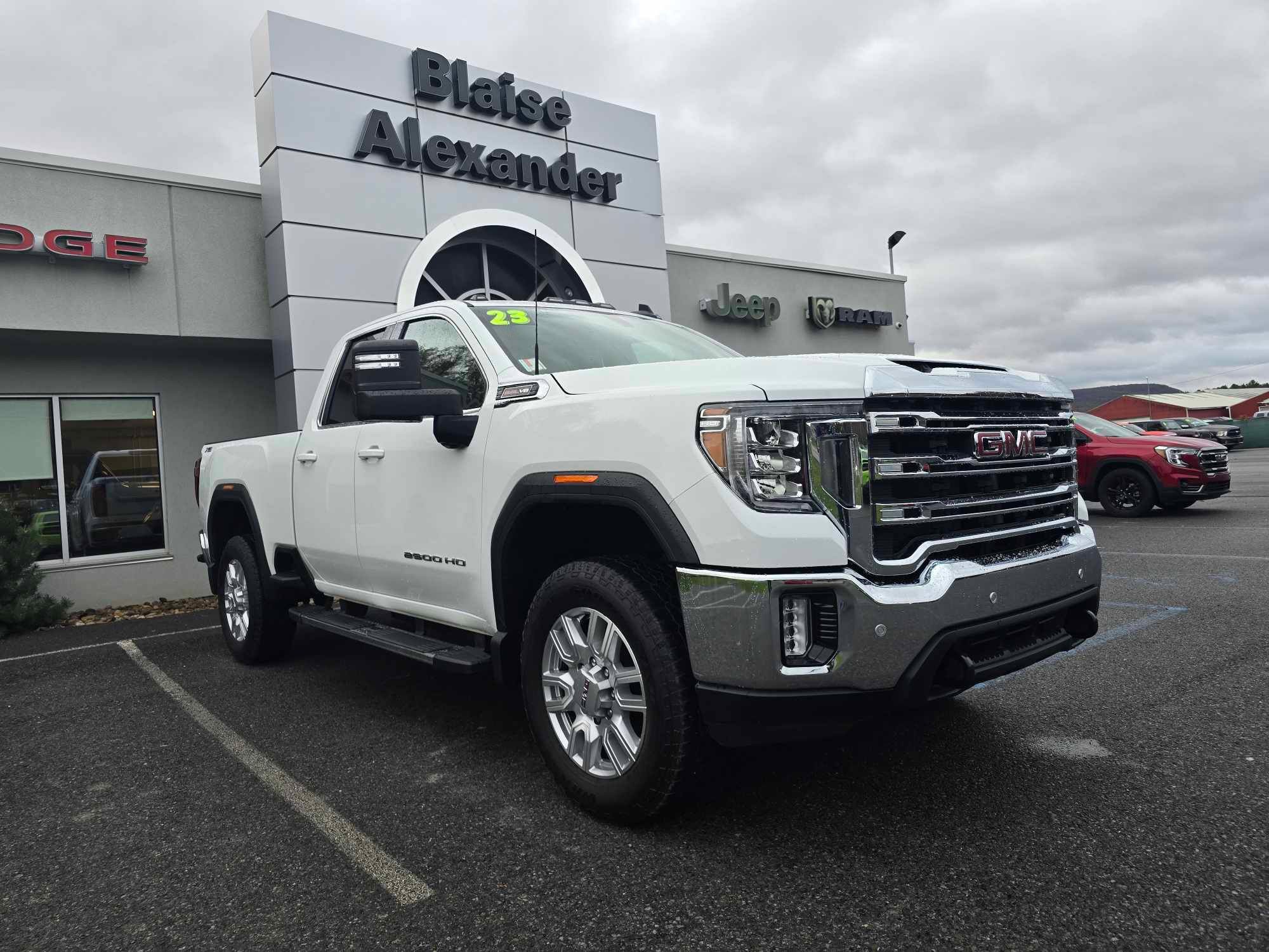 Used 2023 GMC Sierra 2500 SLE w/ SLE Convenience Package