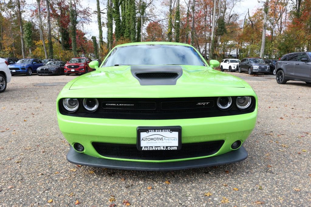 Used 2015 Dodge Challenger SRT w/ Technology Group image 8