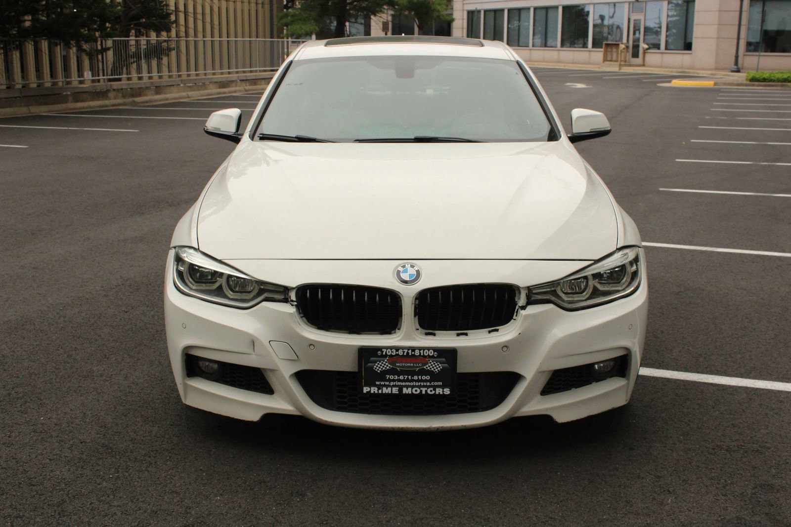 Used 2016 BMW 328i Sedan w/ M Sport Package RWD image 3