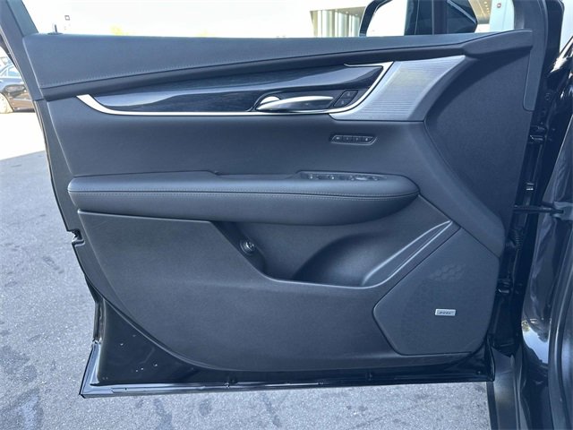 Certified 2022 Cadillac XT5 Premium Luxury w/ LPO, Floor Liner Package image 44