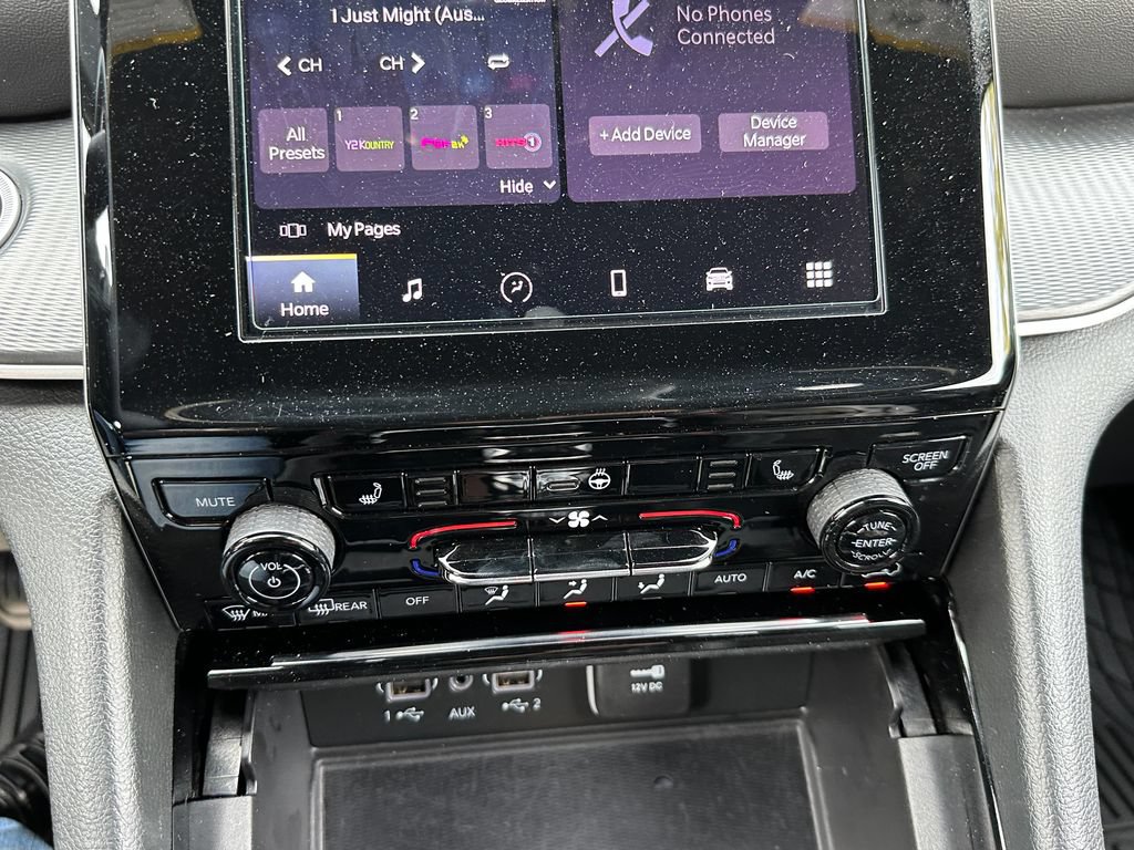 Certified 2023 Jeep Grand Cherokee L Laredo AWD/4WD image 27