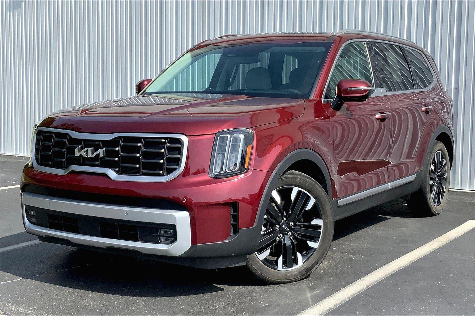 Used 2023 Kia Telluride SX