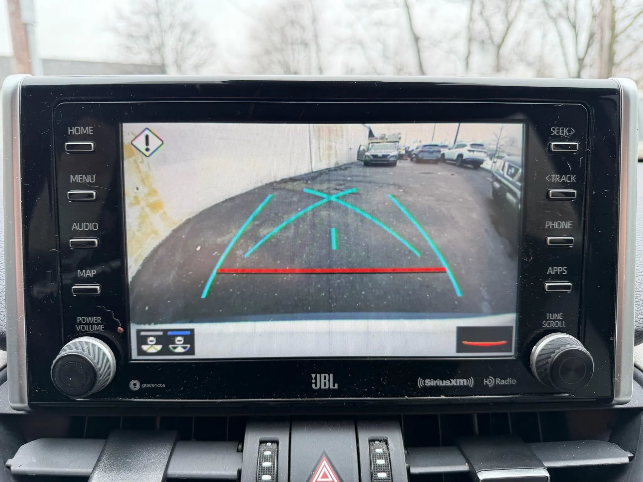 Used 2020 Toyota RAV4 XLE Premium image 26