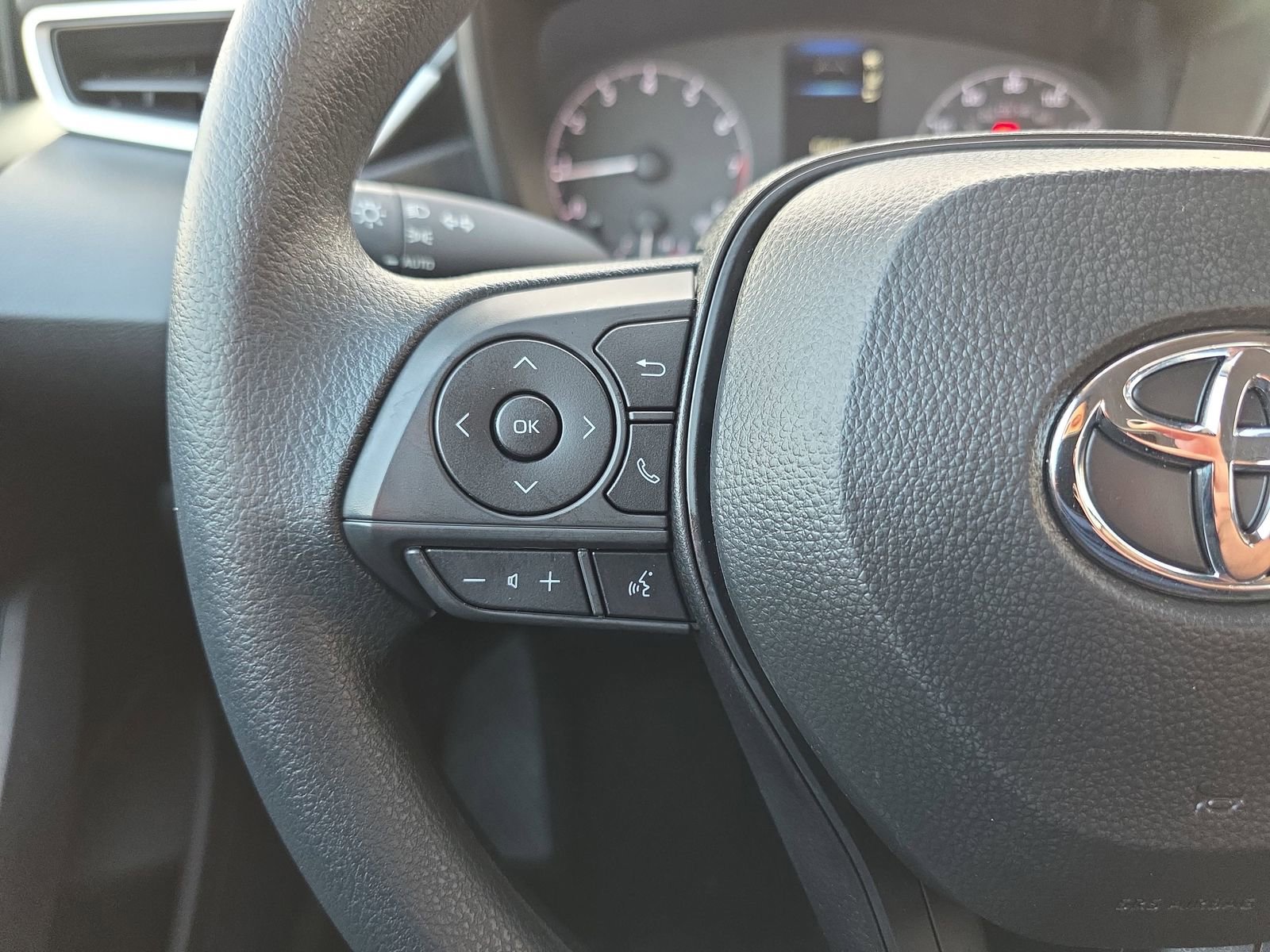 Used 2025 Toyota Corolla LE image 16