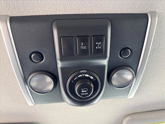 Used 2014 Toyota FJ Cruiser 4WD w/ Convenience Package image 13