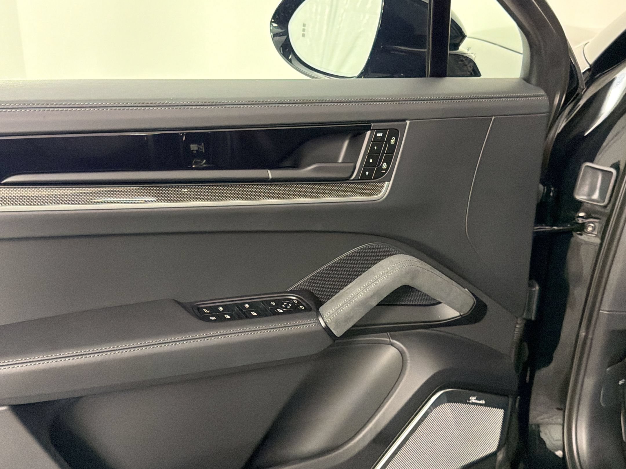 New 2026 Porsche Cayenne Turbo AWD/4WD image 15