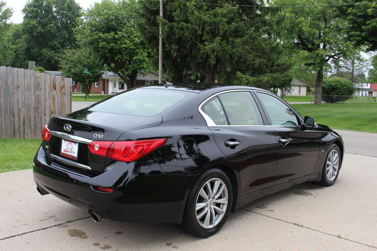 Used 2015 INFINITI Q50 Premium w/ Technology Package AWD/4WD image 10