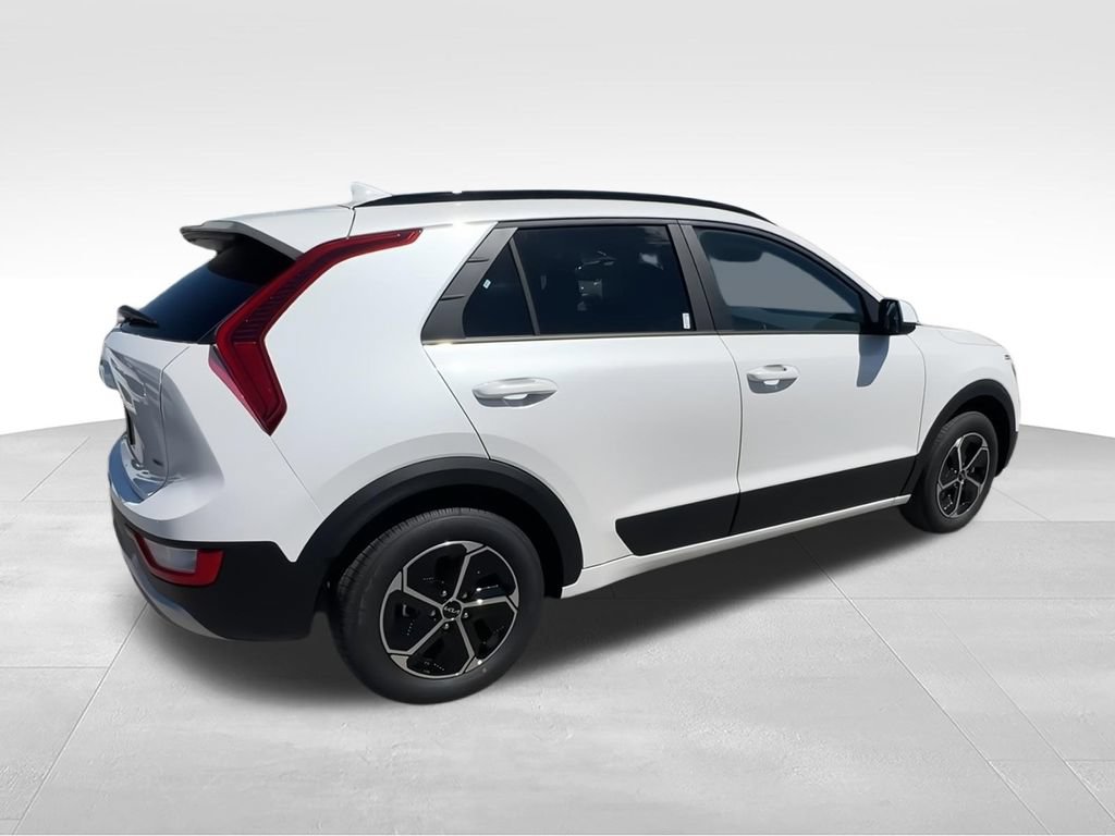 New 2026 Kia Niro LX FWD image 8