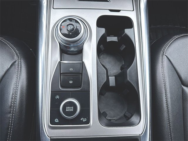 Used 2020 Ford Explorer XLT w/ Equipment Group 202A image 15