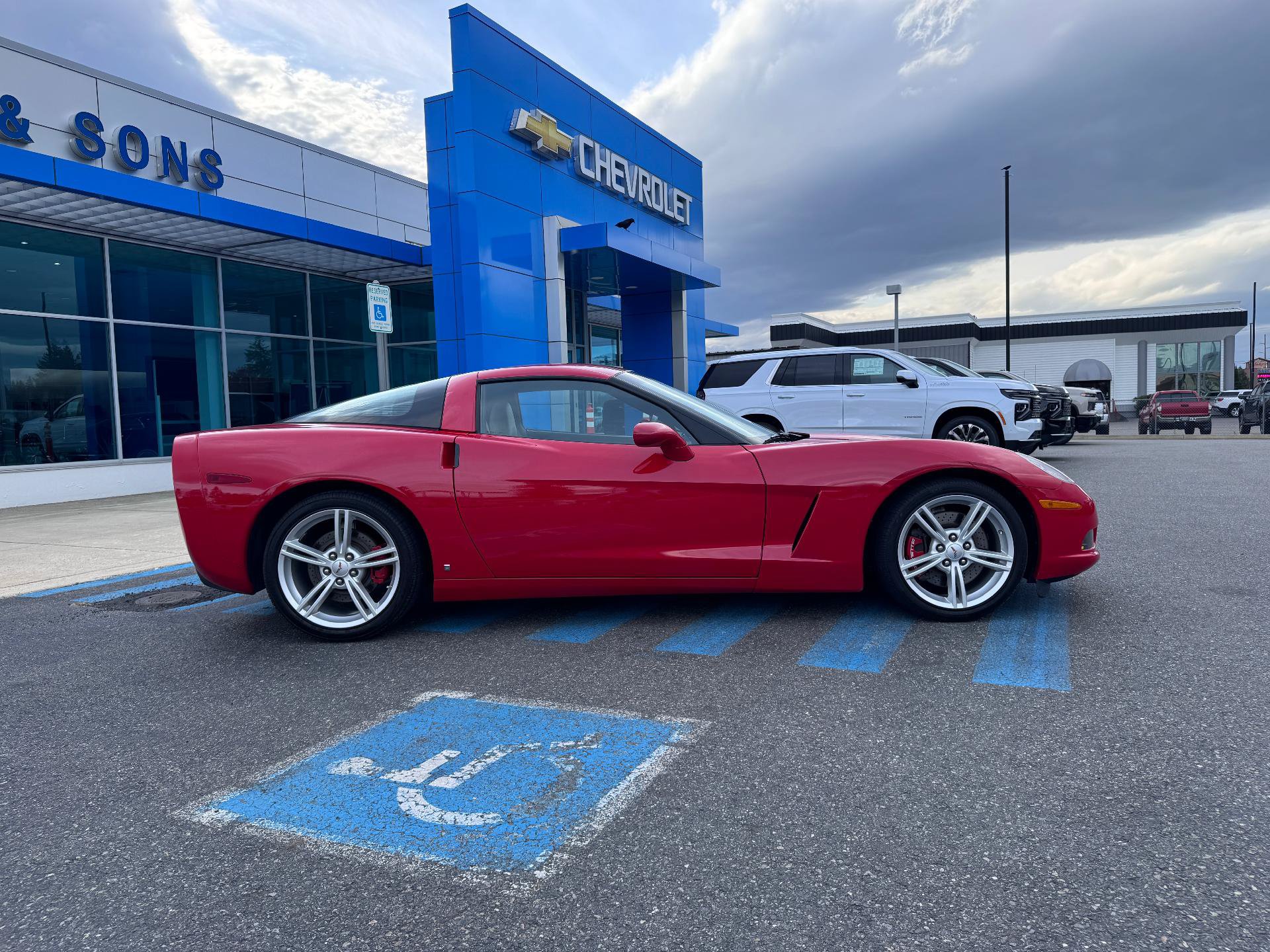 Used 2008 Chevrolet Corvette Coupe w/ Preferred Equipment Group RWD image 8