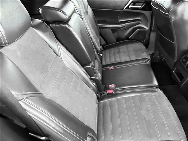 Used 2024 Mitsubishi Outlander SE AWD/4WD image 19