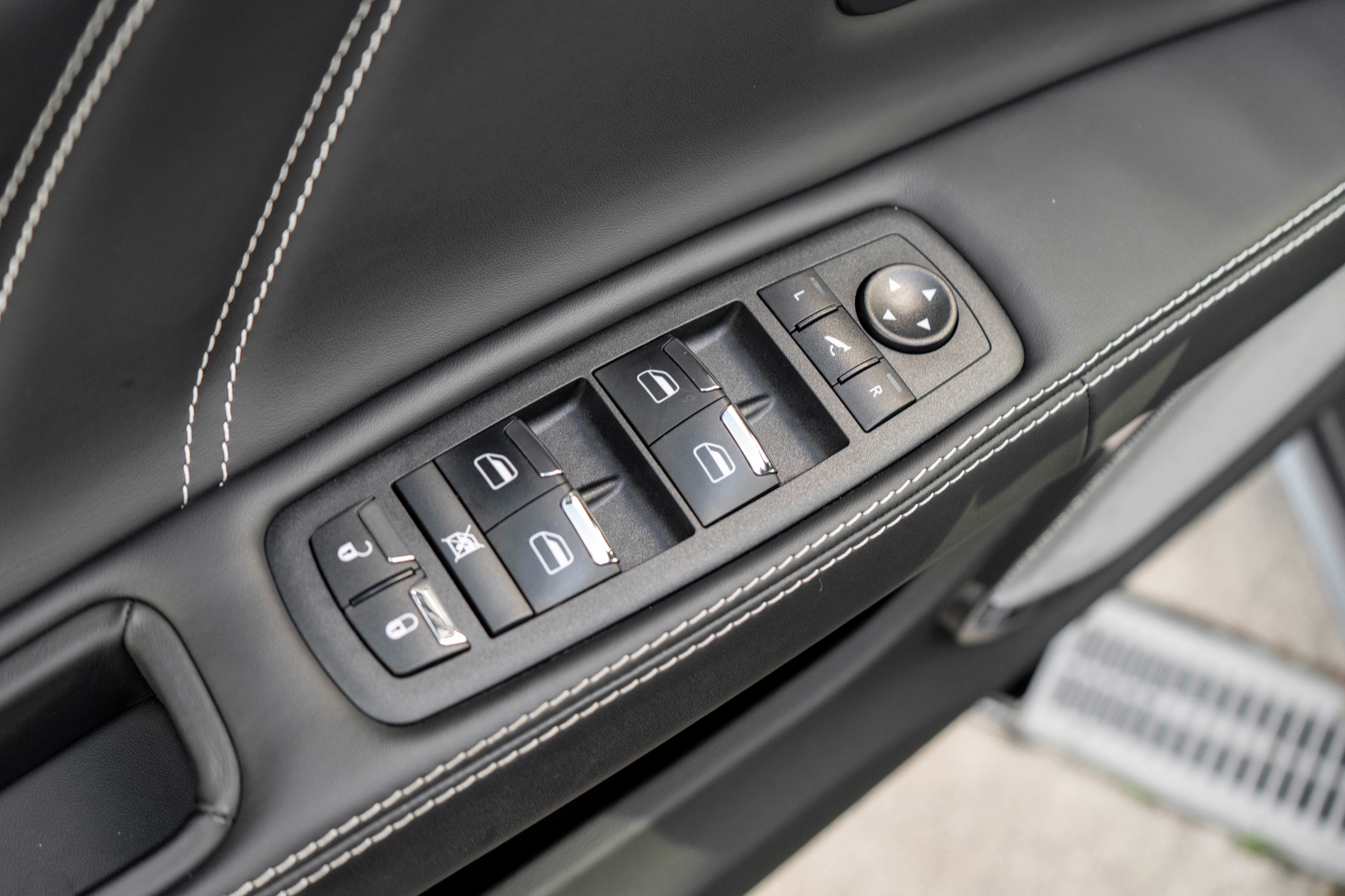 Used 2022 Maserati Ghibli Trofeo image 12