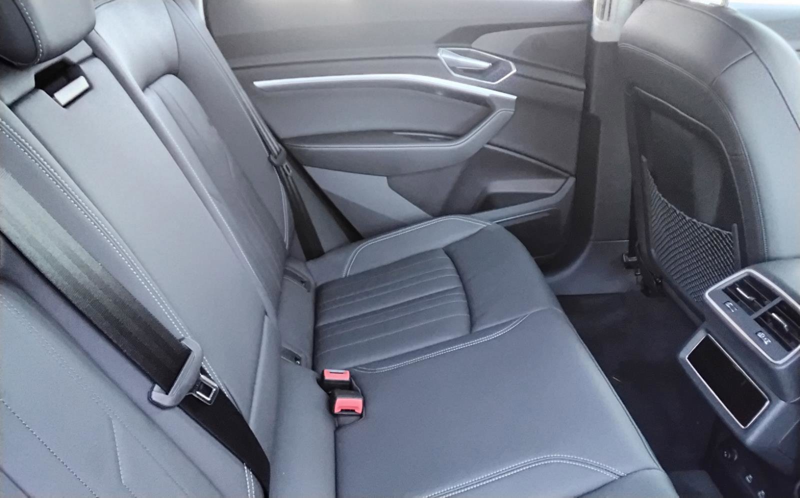 Certified 2022 Audi e-tron Premium w/ Convenience Plus Package image 23