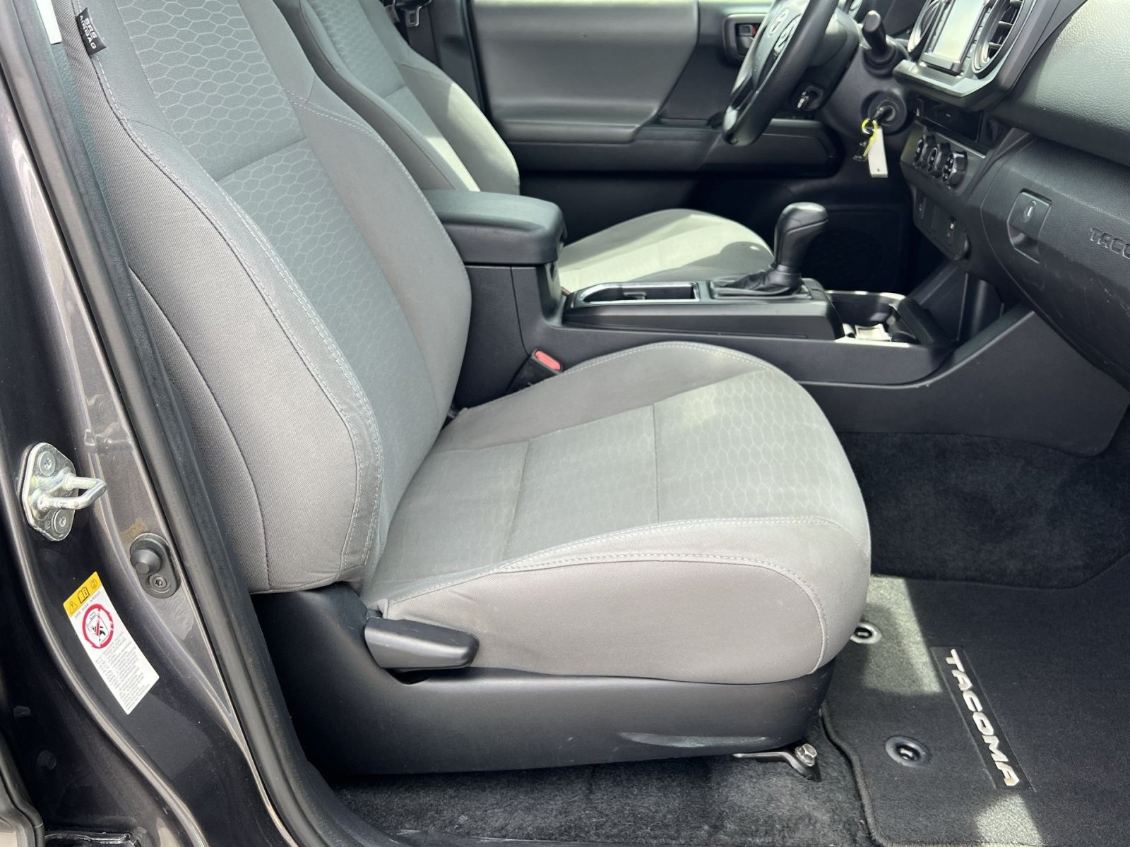 Used 2018 Toyota Tacoma SR w/ SR Convenience Package RWD image 30