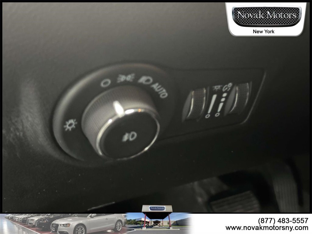 Used 2022 Jeep Compass Limited w/ Elite Group image 15