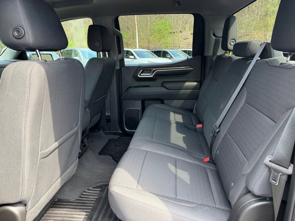 Used 2022 Chevrolet Silverado 1500 LT image 16