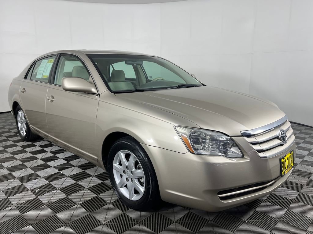 Used 2006 Toyota Avalon XL image 3