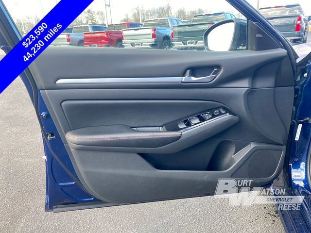 Used 2024 Nissan Altima 2.5 SR image 12