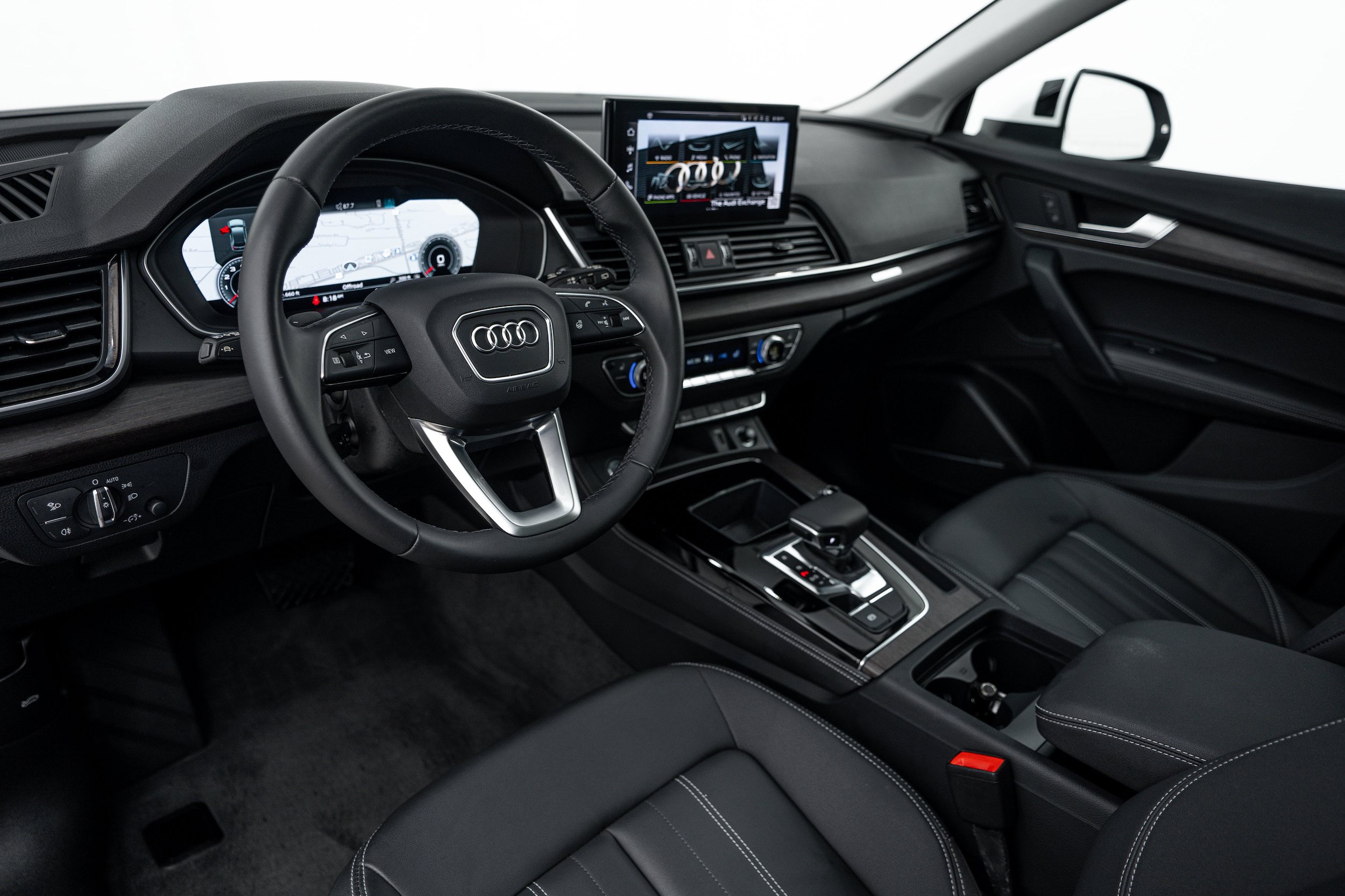 Certified 2023 Audi Q5 2.0T Premium Plus w/ Premium Plus Package AWD/4WD image 9