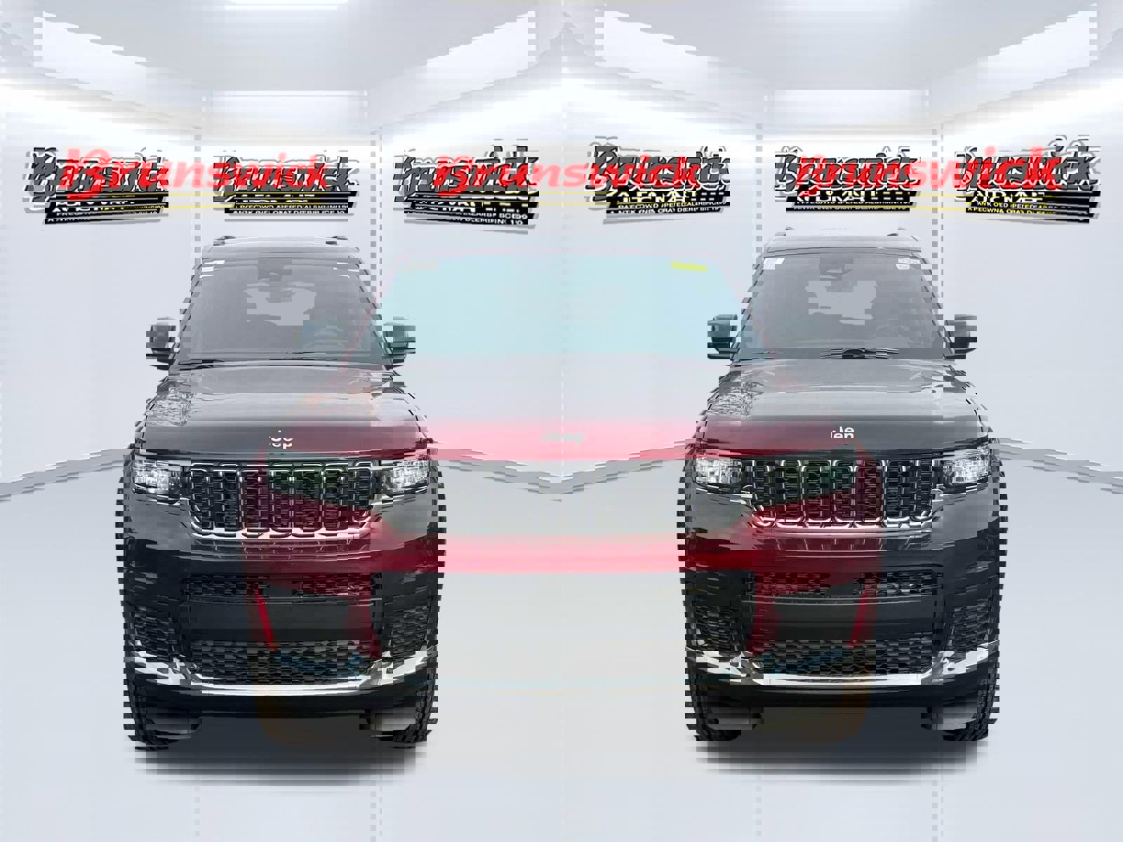 New 2025 Jeep Grand Cherokee Laredo X w/ Luxury Tech Group I image 2