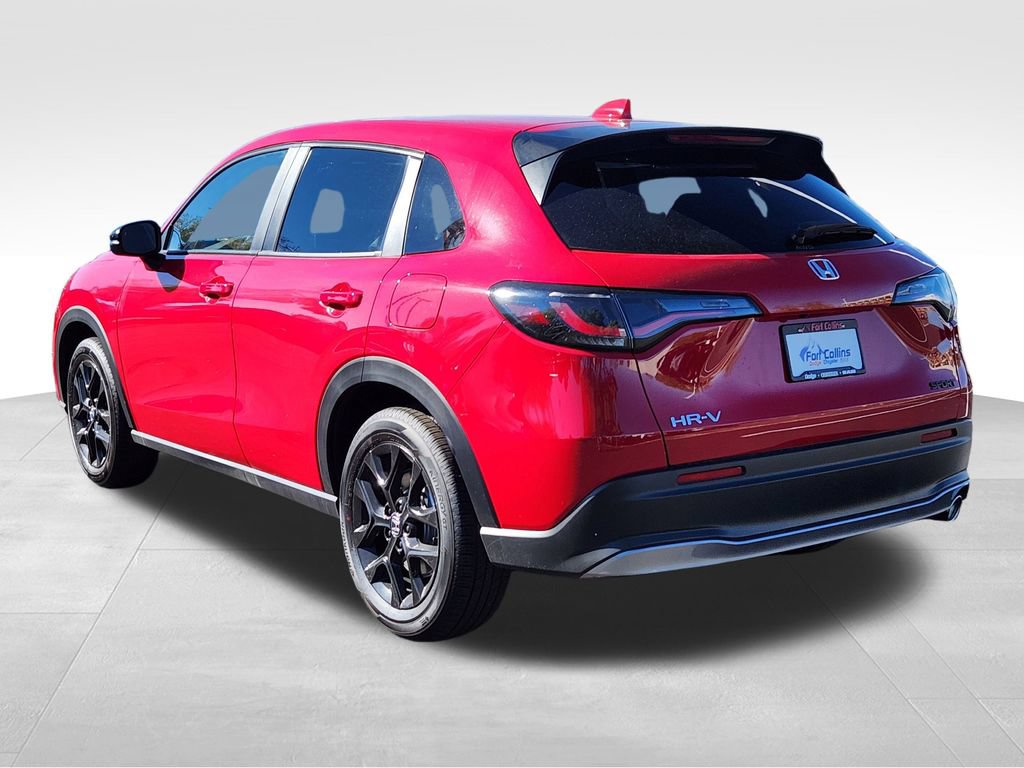 Used 2025 Honda HR-V Sport image 3