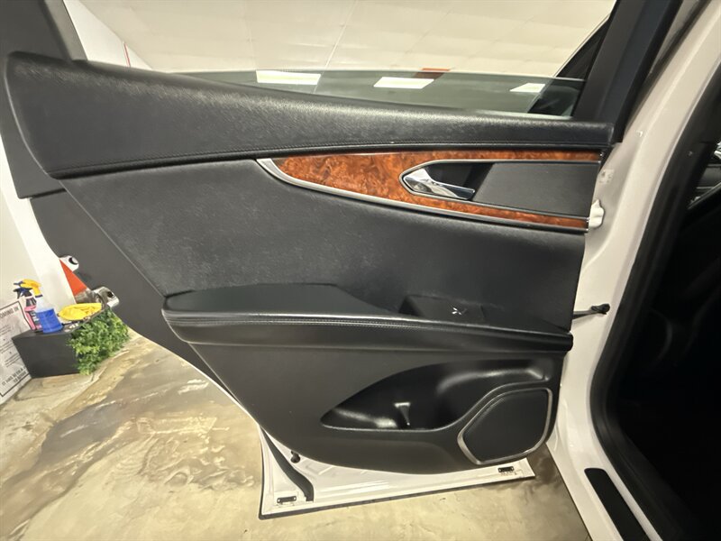Used 2018 Lincoln MKX Select w/ Select Plus Package FWD image 26