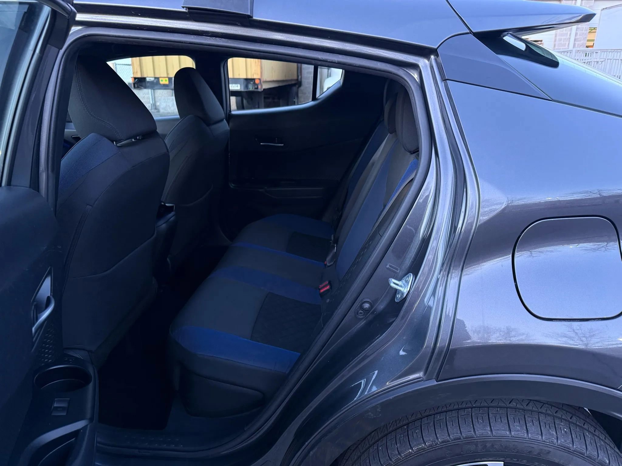 Used 2022 Toyota C-HR XLE image 20