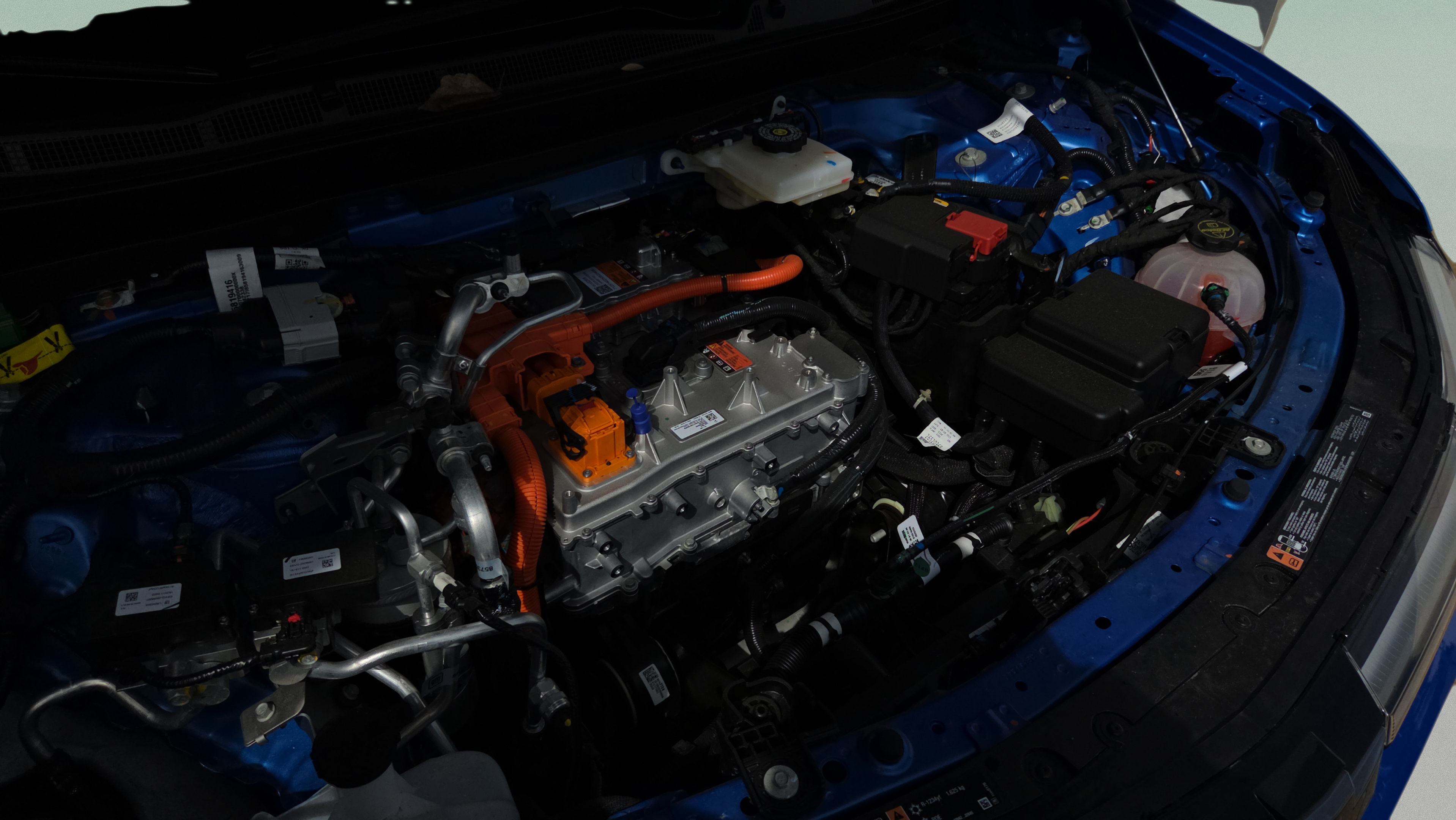 New 2026 Chevrolet Blazer EV RS w/ LPO, Tech Bronze Package FWD image 17