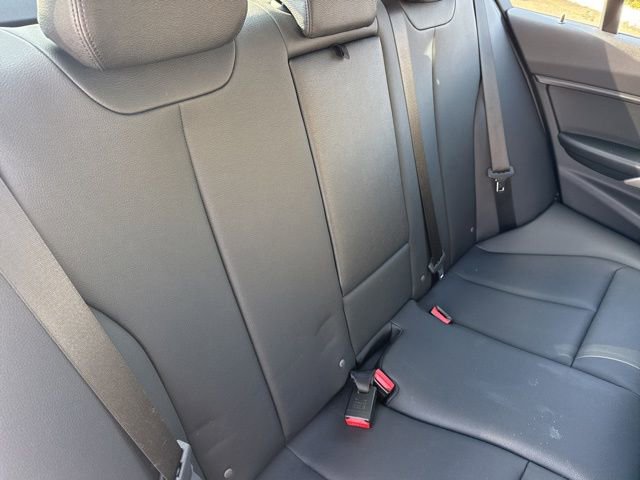 Used 2017 BMW 320i xDrive Sedan image 24