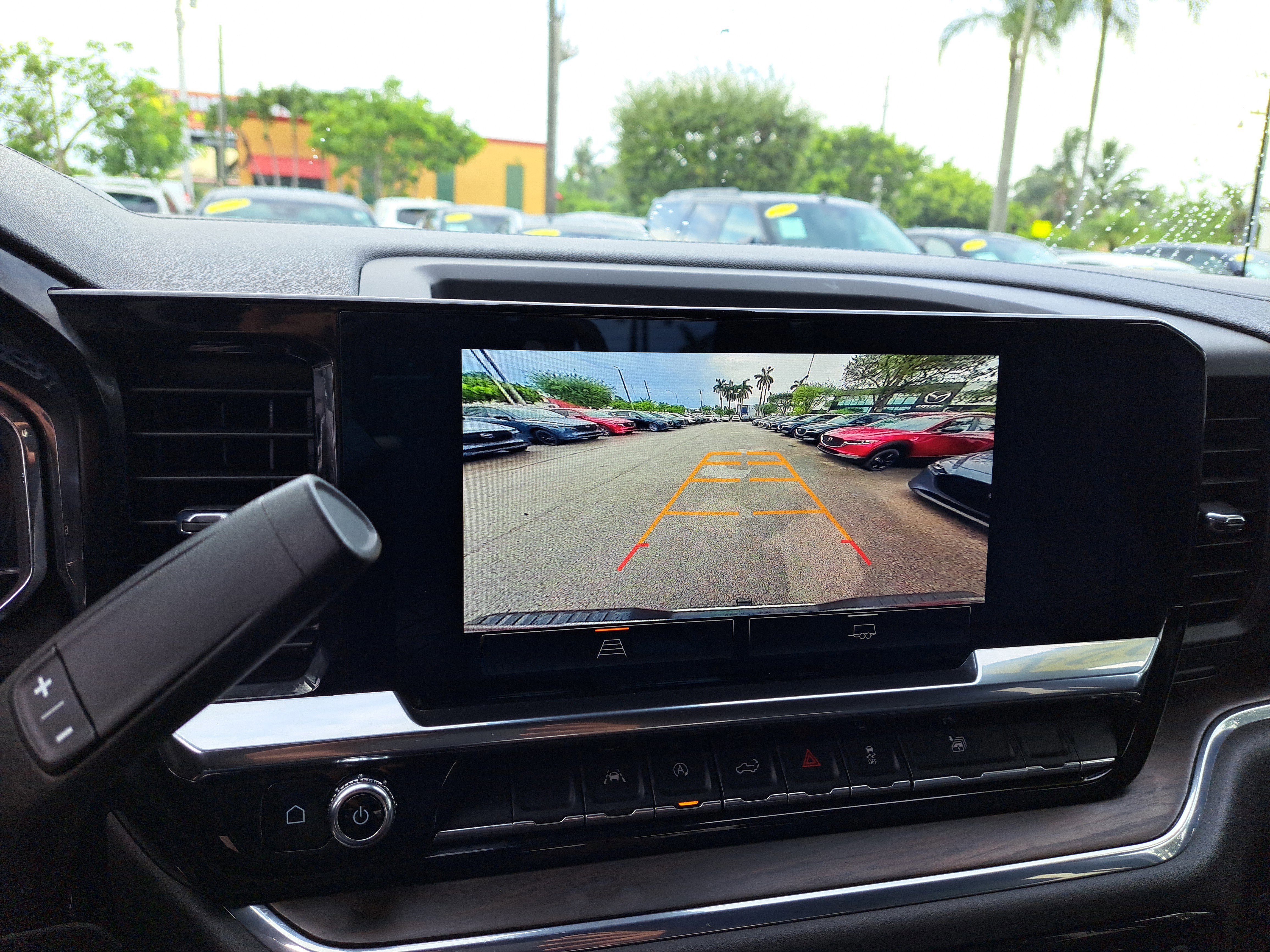 Used 2024 GMC Sierra 1500 SLT image 15