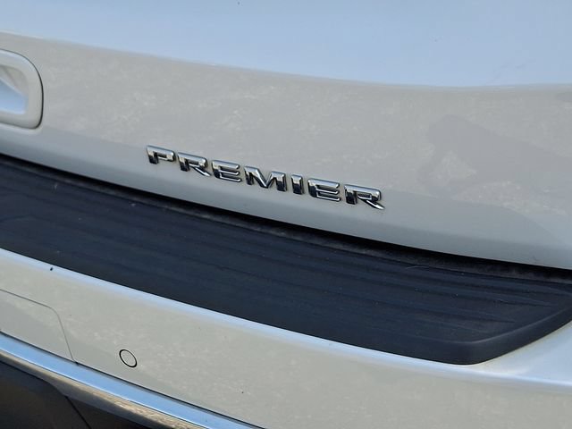 Used 2021 Chevrolet Suburban Premier w/ Premium Package AWD/4WD image 35