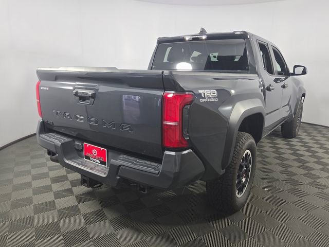 Used 2024 Toyota Tacoma TRD Off-Road AWD/4WD image 8