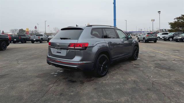 Used 2023 Volkswagen Atlas SEL R-Line AWD/4WD image 8