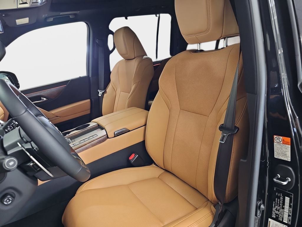 New 2026 Lexus LX 700h Luxury AWD/4WD image 15