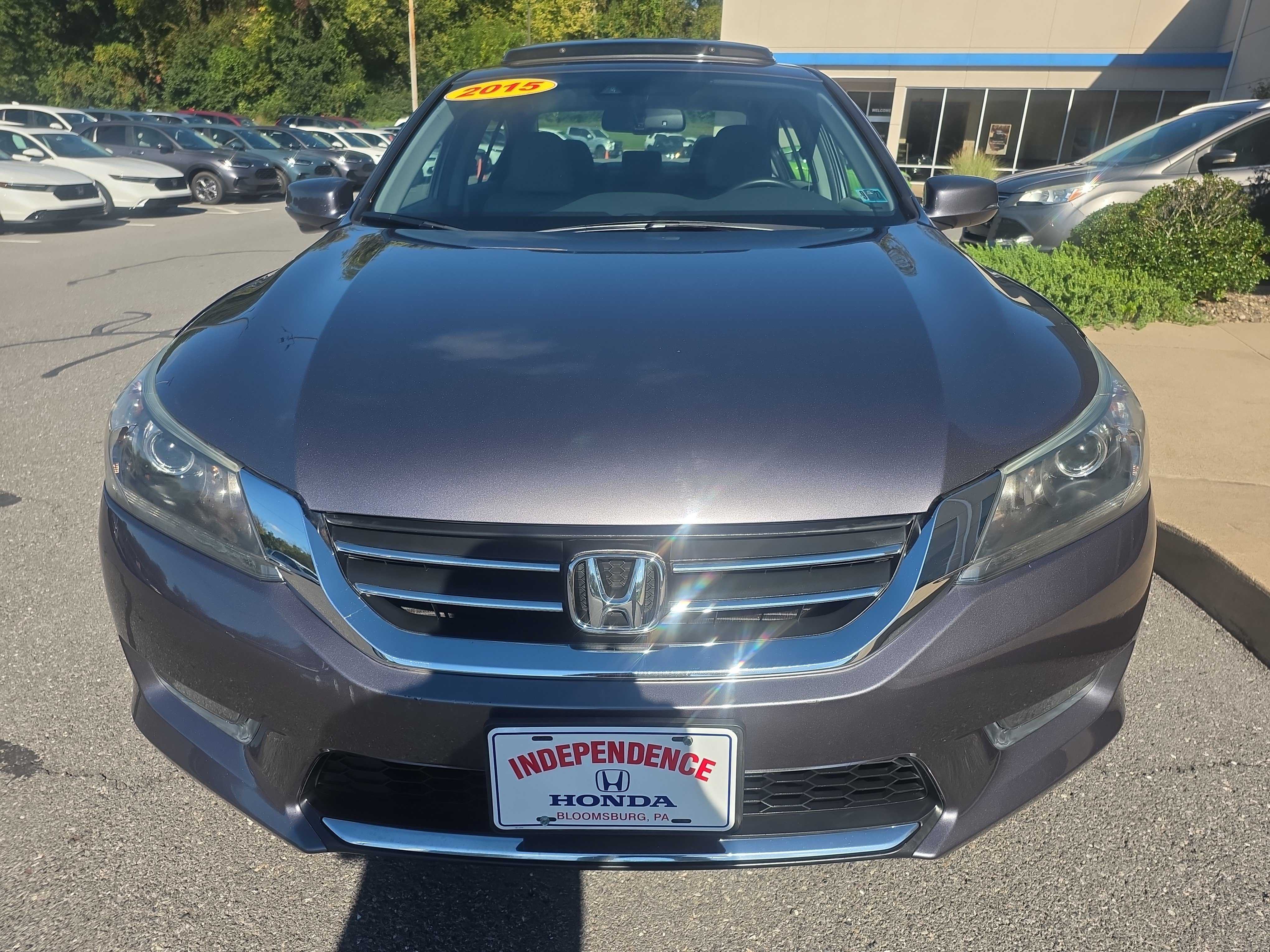 Used 2015 Honda Accord EX-L image 2
