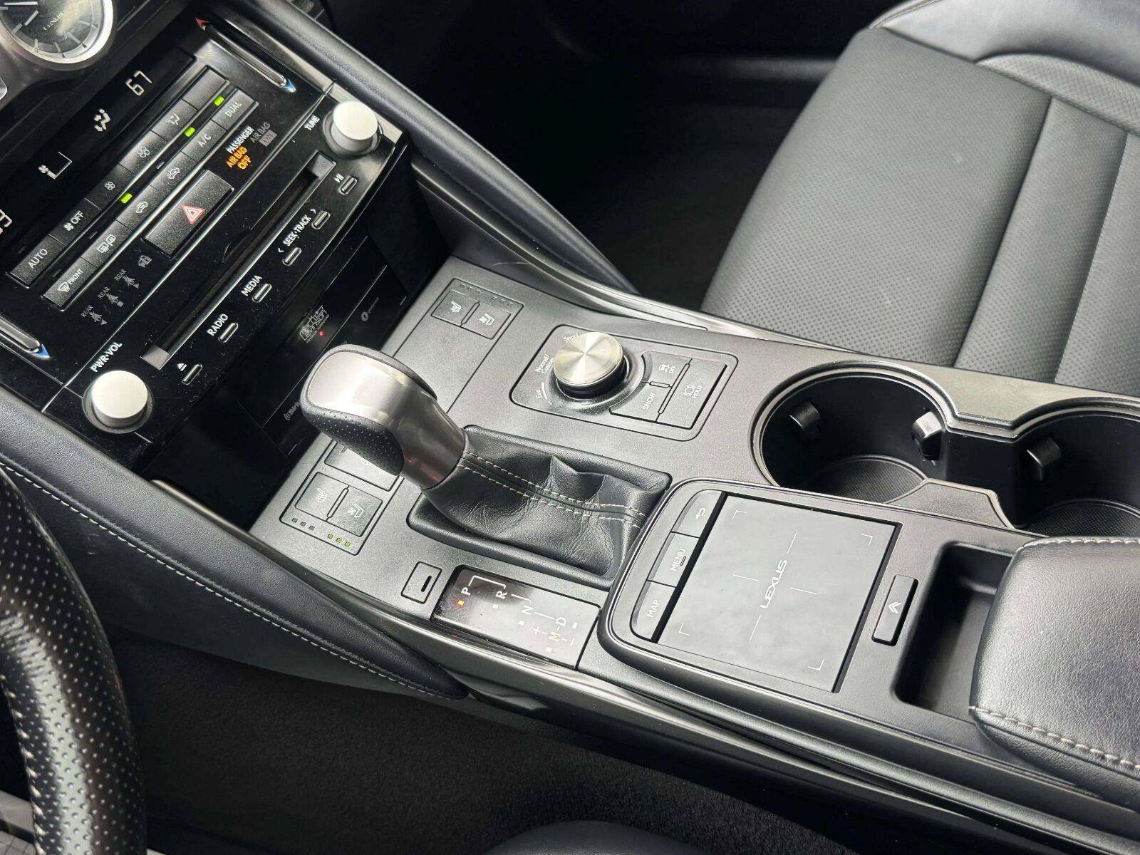 Used 2021 Lexus IS 350 F Sport w/ Dynamic Handling Package RWD image 33