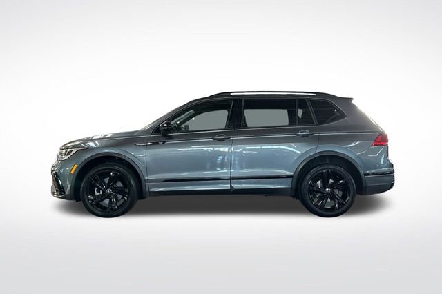Certified 2024 Volkswagen Tiguan SE R-Line AWD/4WD image 9
