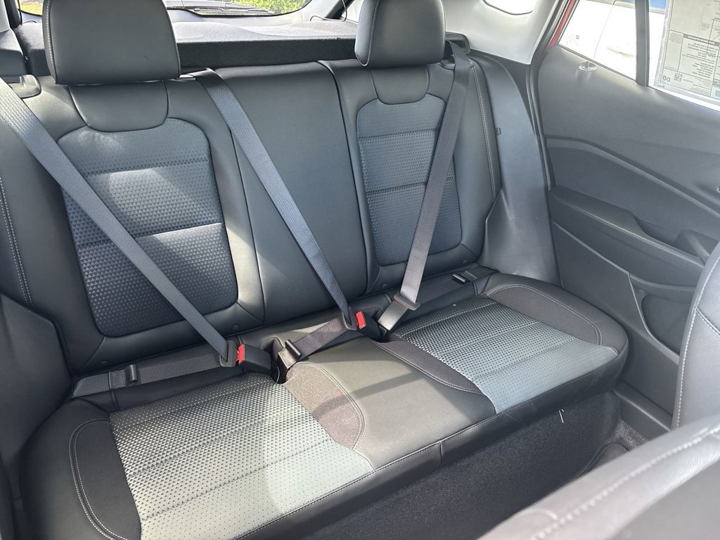 New 2026 Chevrolet Trax LT w/ Midnight Edition FWD image 29