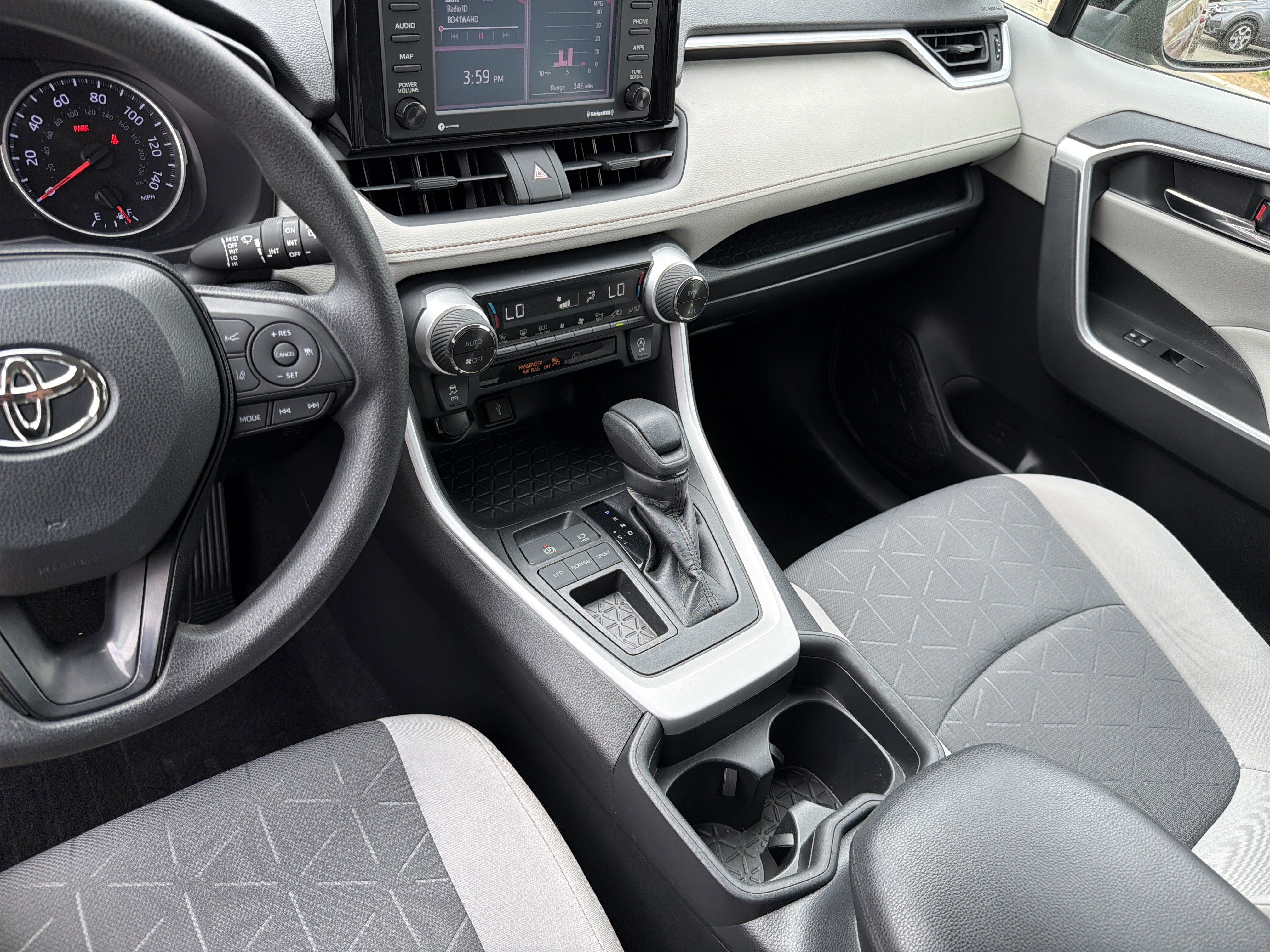 Used 2020 Toyota RAV4 XLE image 12