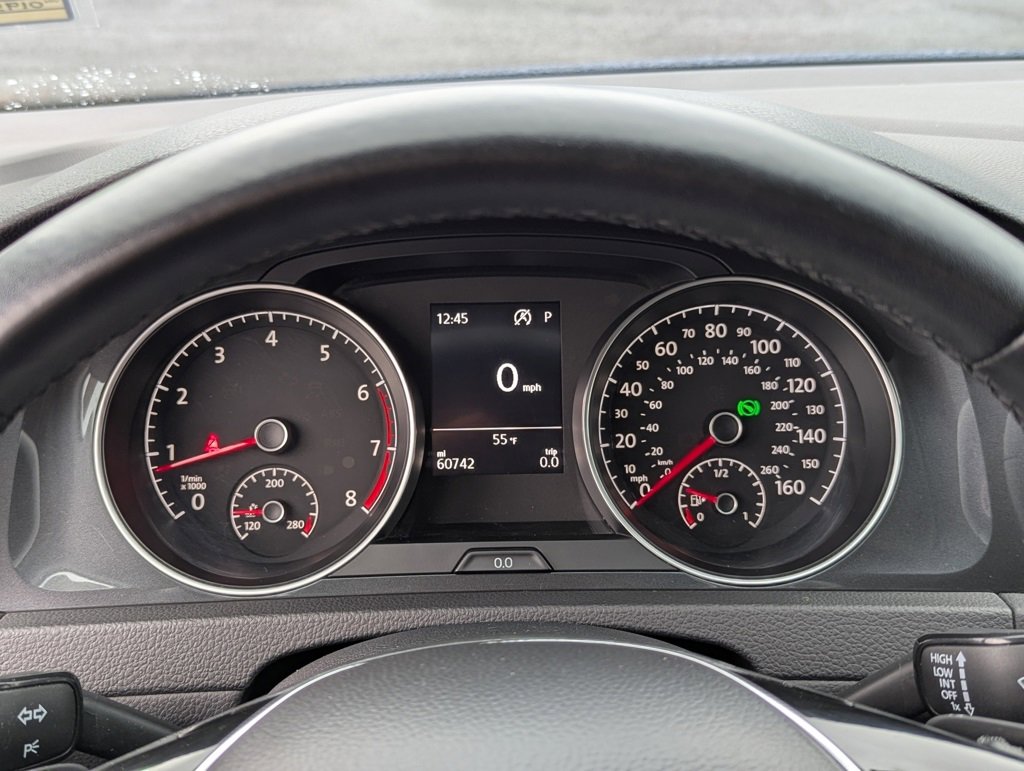 Used 2019 Volkswagen Golf S image 14