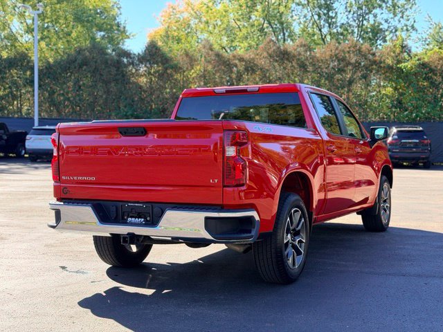Used 2022 Chevrolet Silverado 1500 LT AWD/4WD image 5