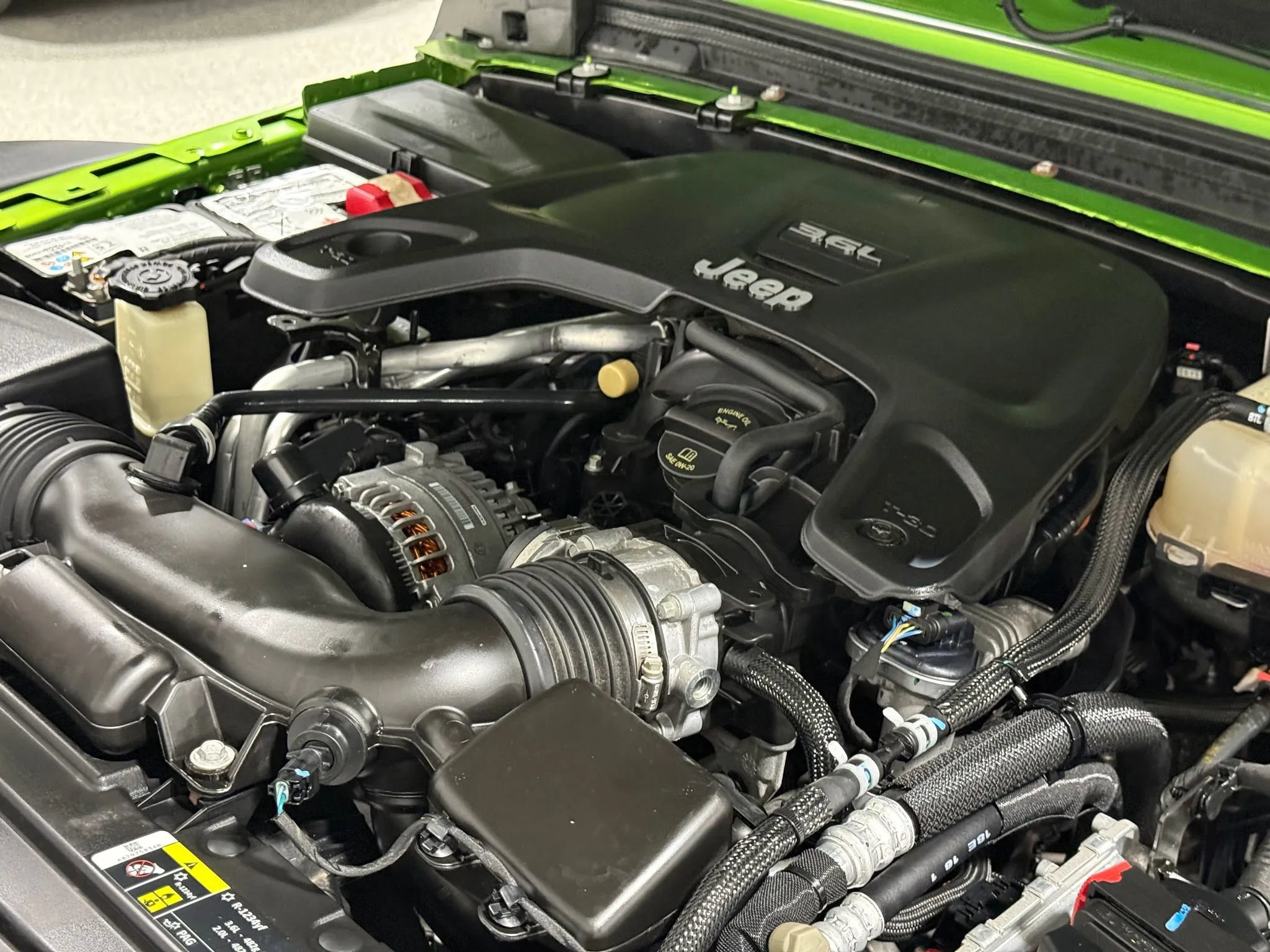 Used 2018 Jeep Wrangler Unlimited Rubicon w/ Dual Top Group image 75