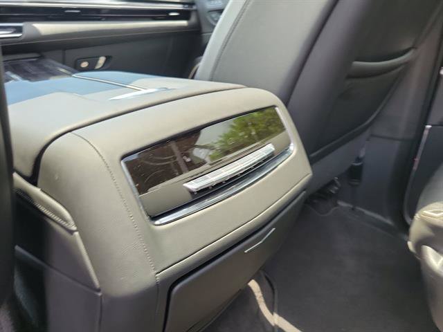 Certified 2022 Cadillac Escalade Sport w/ Touring Package RWD image 32