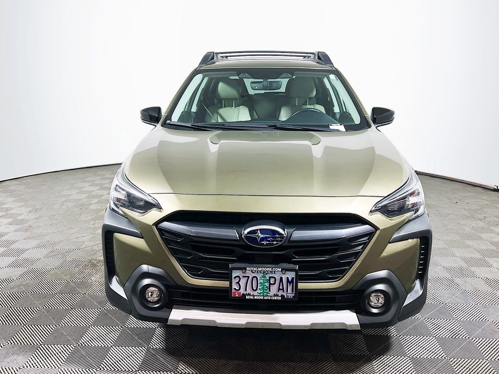 Used 2023 Subaru Outback Limited XT AWD/4WD image 2