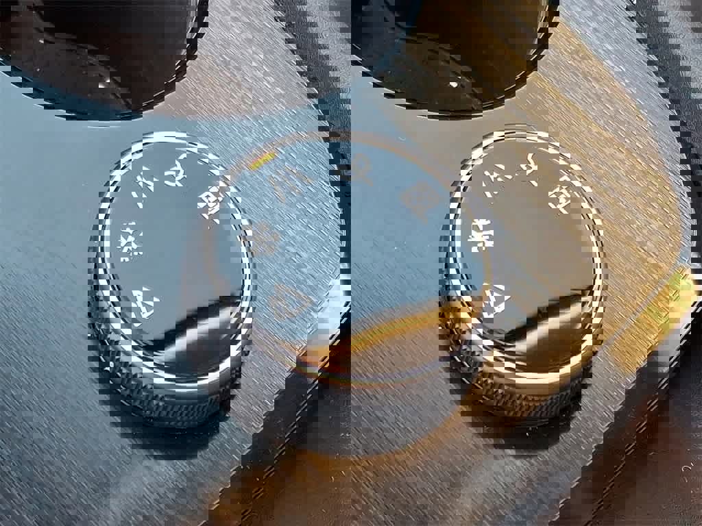 Used 2024 Nissan Rogue SL w/ SL Premium Package image 26