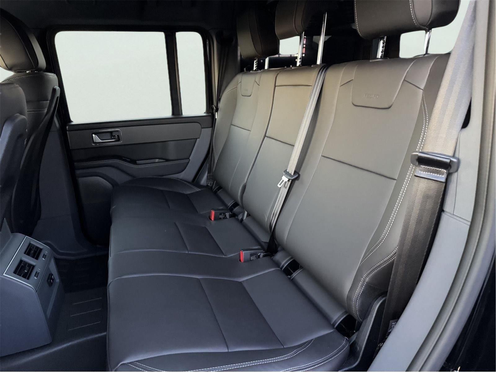 New 2025 INEOS Grenadier Station Wagon AWD/4WD image 28