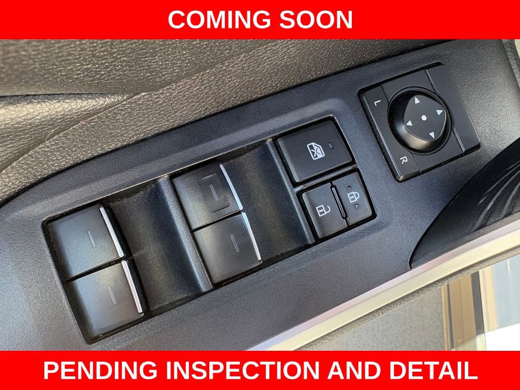 Used 2025 Toyota RAV4 XLE image 19