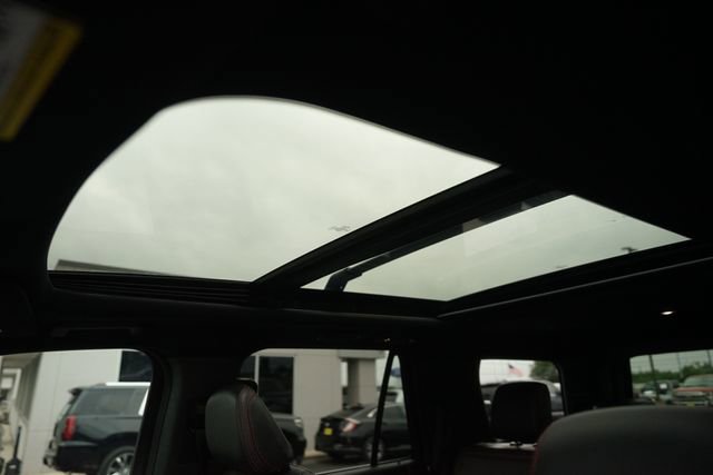 Used 2021 Ford Expedition Limited RWD image 11